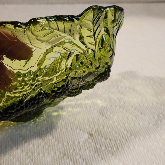 Vintage Indiana Glass Loganberry Green Glass Candy Dish Cottagecore Trinket Dish - Picture 8 of 10
